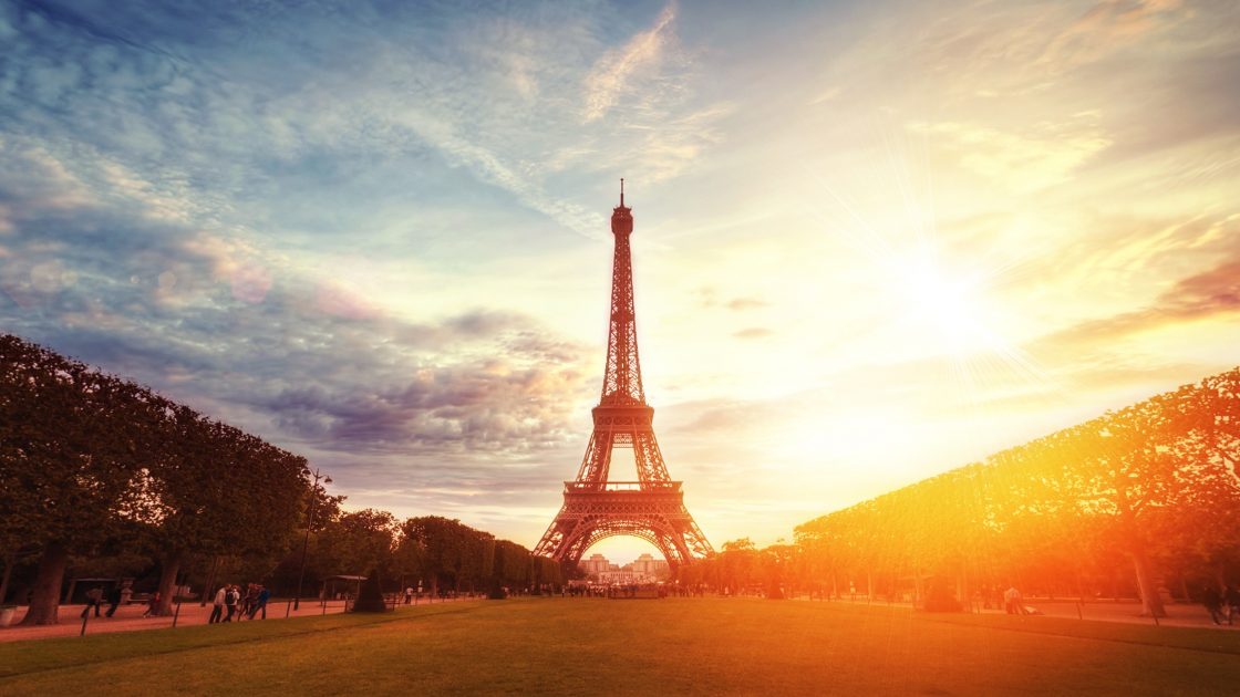 Eiffel Tower in Paris, France | Escape with These 4 Breathtakingly Beautiful European Books | Photo by Willian West on Unsplash